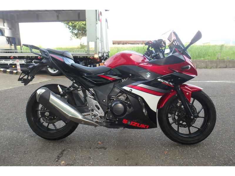 Suzuki GSX250R