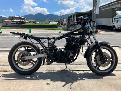 Kawasaki GPZ400F