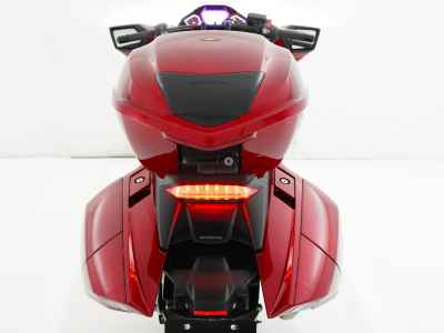 Honda NM4 Vultus 2019