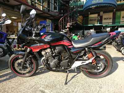 Honda CB400 Super Boldor 2016
