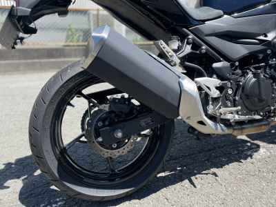 Kawasaki Z400 2024