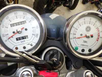 Yamaha SR400 2019