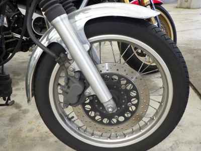Yamaha SR400 2019