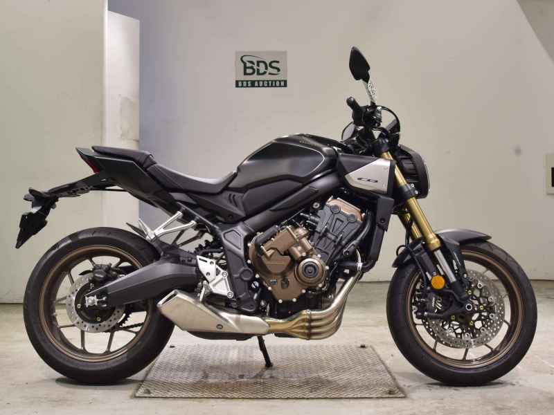 Honda CB650R E-Clutch 2024