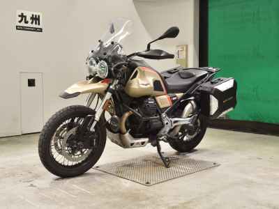 Moto Guzzi V85TT Travel 2020