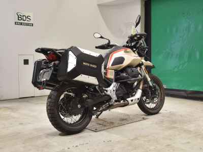 Moto Guzzi V85TT Travel 2020
