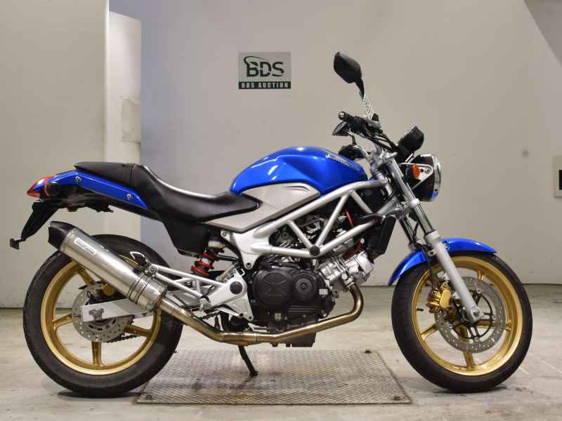 Honda VTR250 2009