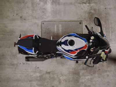 BMW M1000RR 2022