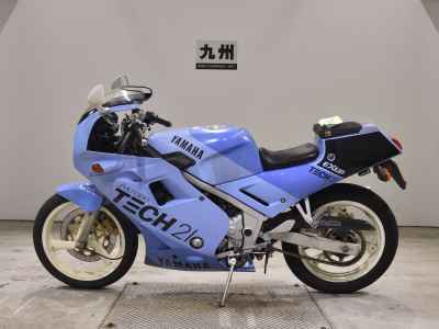 Yamaha FZR250
