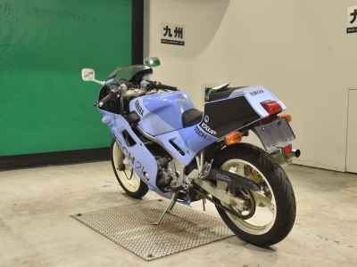 Yamaha FZR250