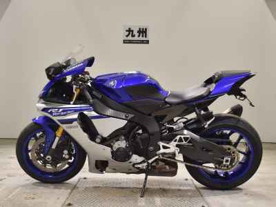 Yamaha YZF-R1 2016