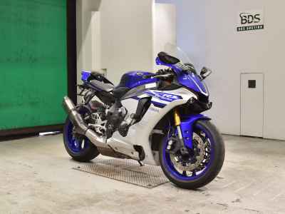 Yamaha YZF-R1 2016
