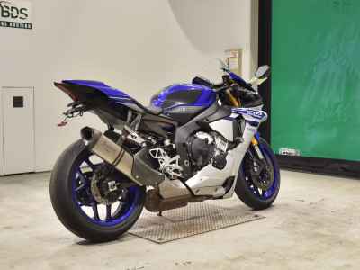 Yamaha YZF-R1 2016