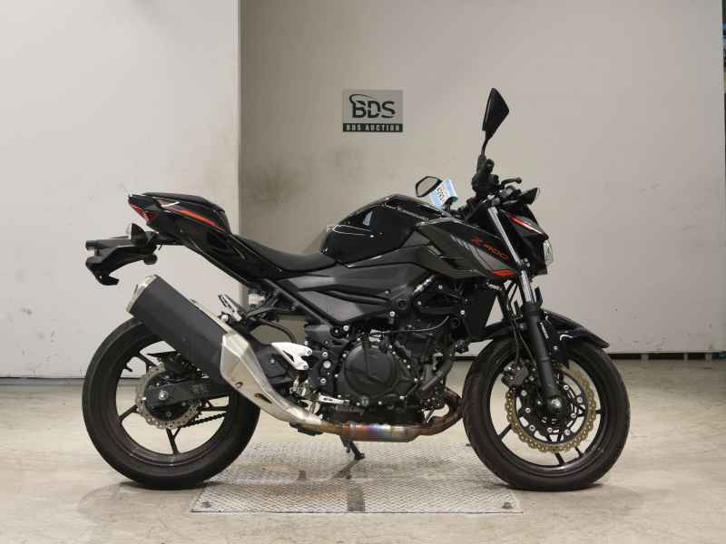 Kawasaki Z400 2024