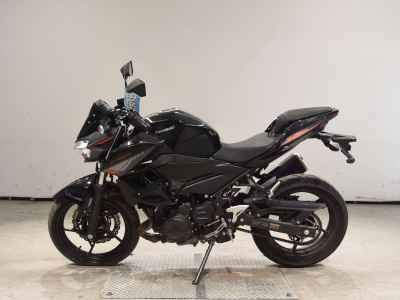 Kawasaki Z400 2024