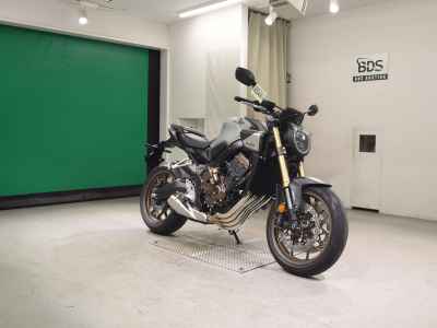 Honda CB650R E-Clutch 2024