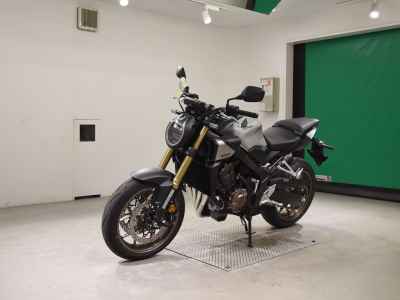 Honda CB650R E-Clutch 2024