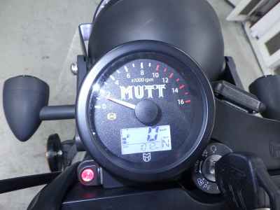 Suzuki MATTE MOTORCYCLE 250 2023