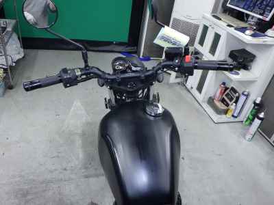 Suzuki MATTE MOTORCYCLE 250 2023
