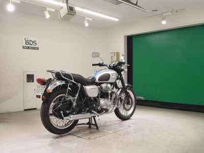 Kawasaki W650 2005