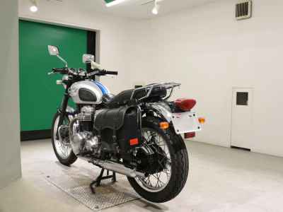 Kawasaki W650 2005