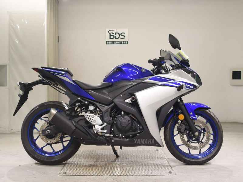 Yamaha YZF-R25 2016
