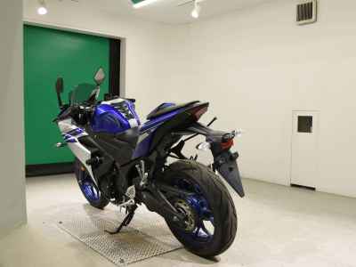 Yamaha YZF-R25 2016