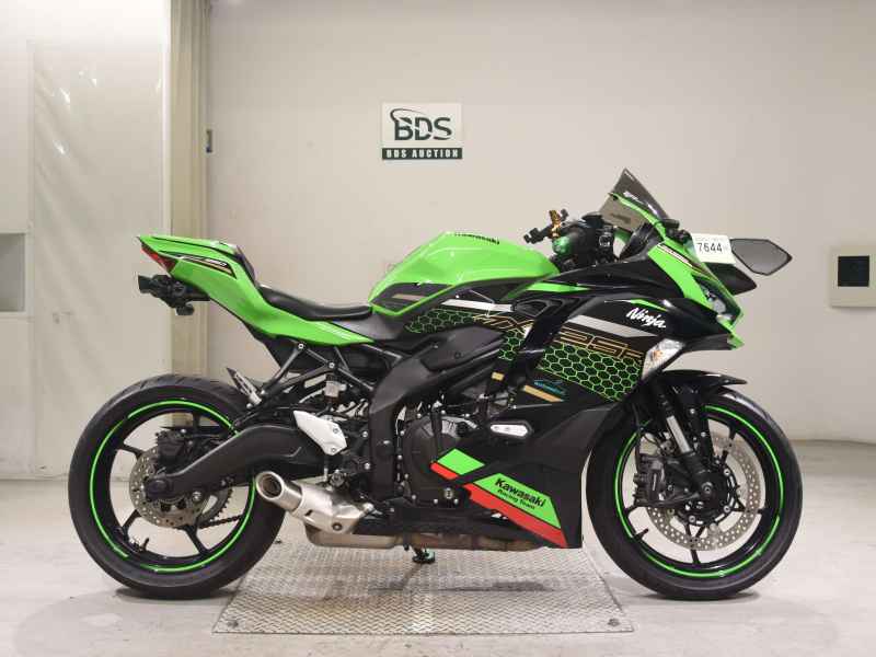 Kawasaki Ninja ZX-25R 2021