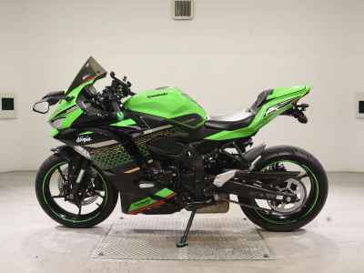 Kawasaki Ninja ZX-25R 2021
