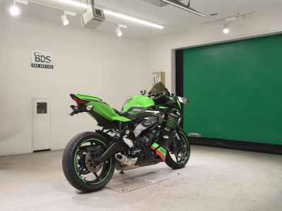 Kawasaki Ninja ZX-25R 2021