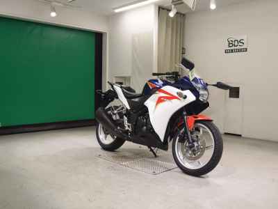 Honda CBR250R 2011