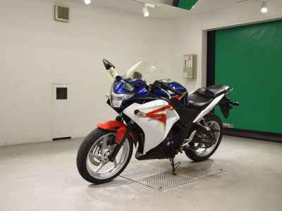 Honda CBR250R 2011