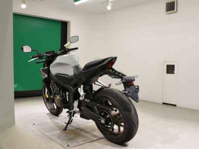 Honda CB650R 2024
