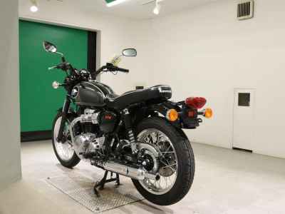 Kawasaki W800 2024