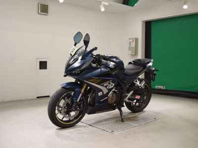 Honda CBR400R 2022