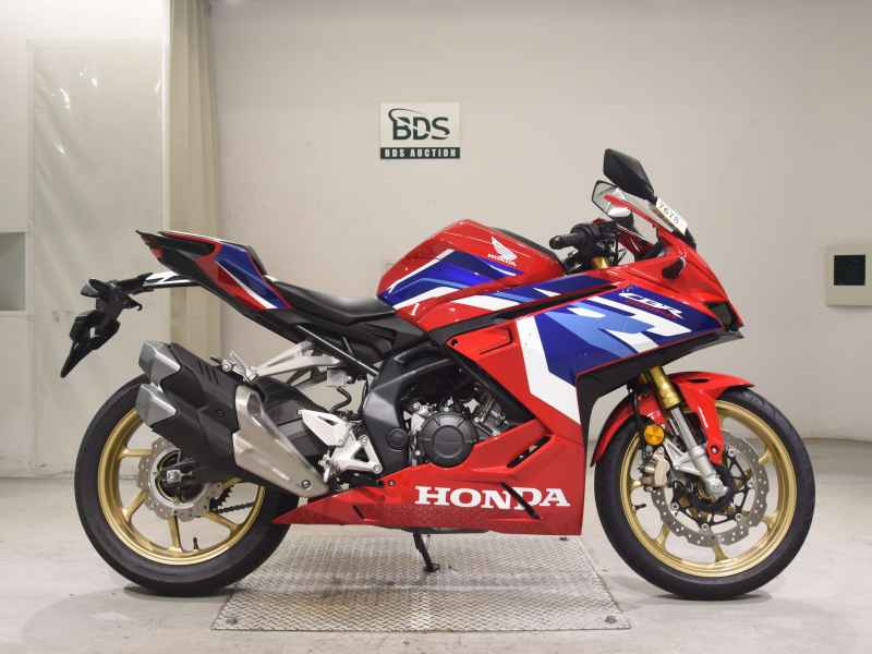 Honda CBR250RR 2023