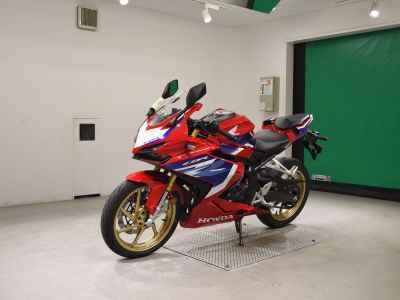 Honda CBR250RR 2023