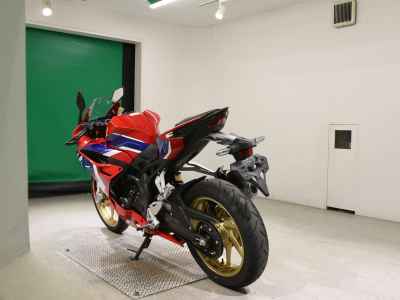 Honda CBR250RR 2023