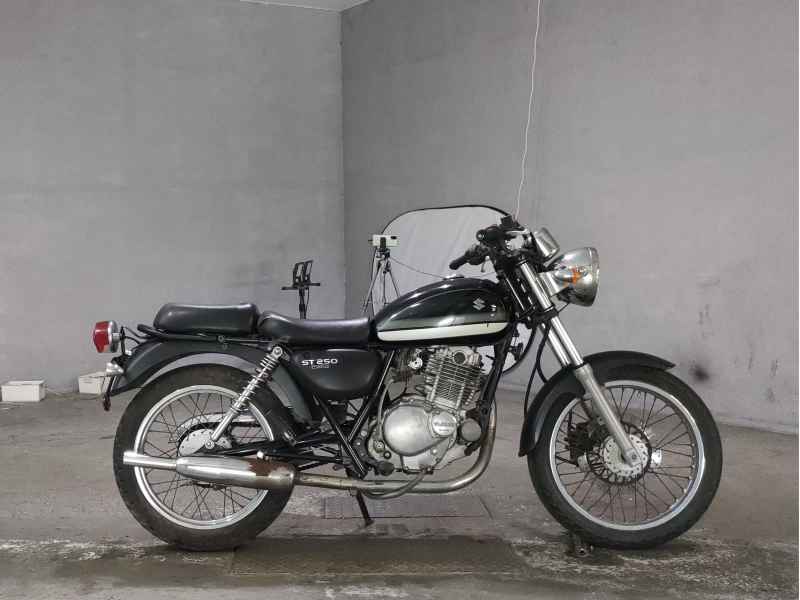 Suzuki ST250E