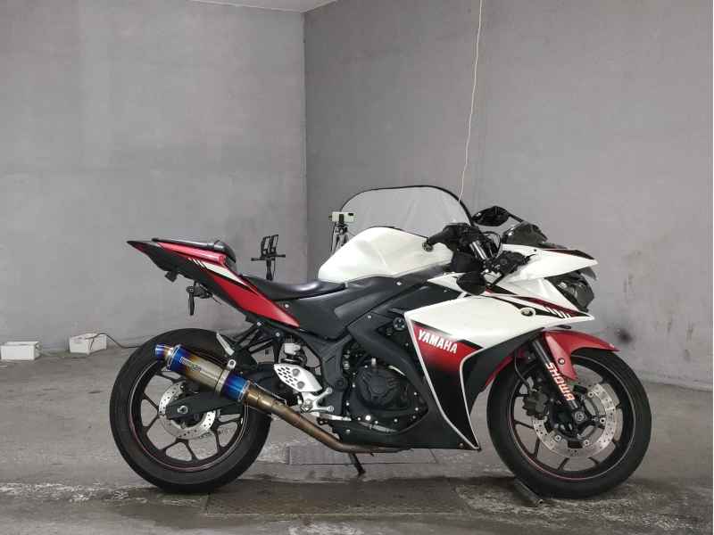 Yamaha YZF-R25 2016