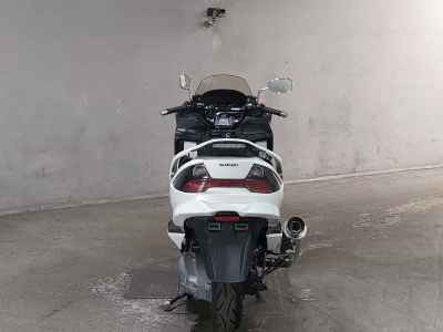 Suzuki Skywave 400 2006