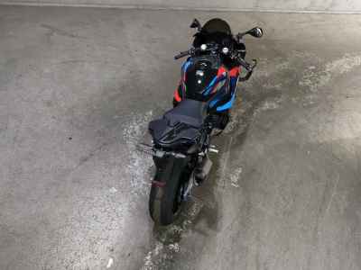 BMW M1000RR 2025