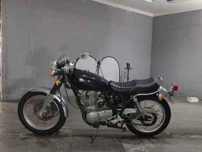 Yamaha SR400 2015
