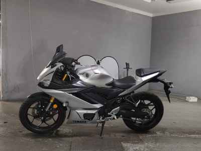 Yamaha YZF-R25 2020