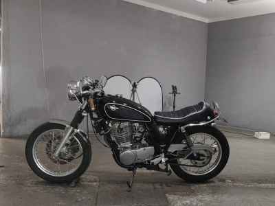 Yamaha SR400 2011