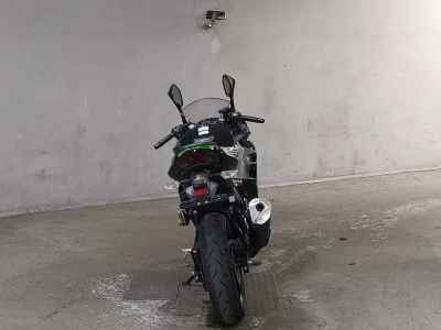 Kawasaki Ninja 400 2024