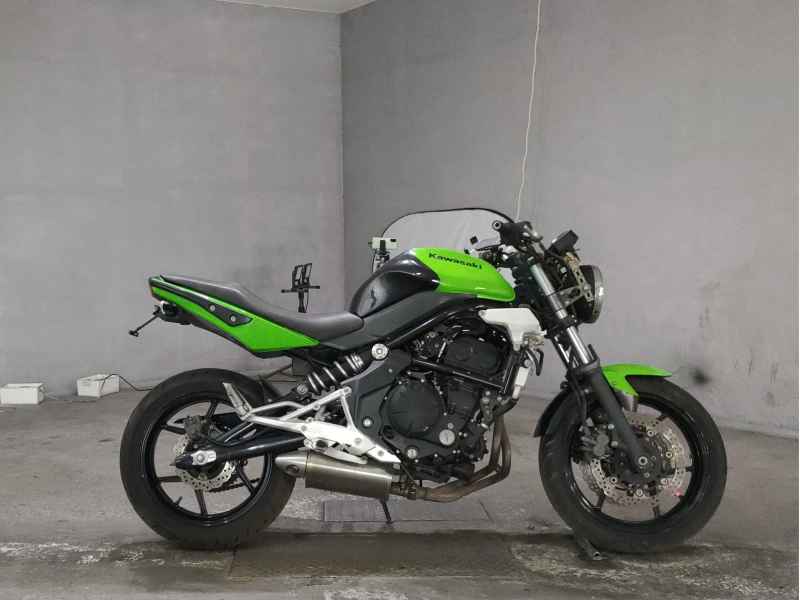 Kawasaki Ninja 400R 2011