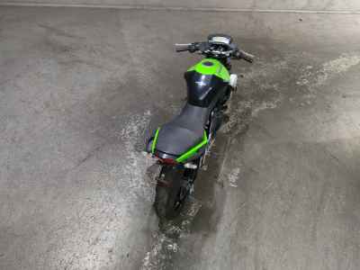 Kawasaki Ninja 400R 2011