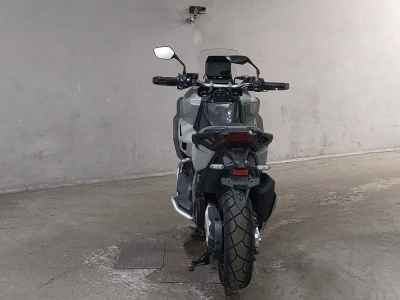 Honda X-Adv 750 2025