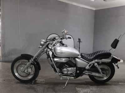 Honda Magna 250